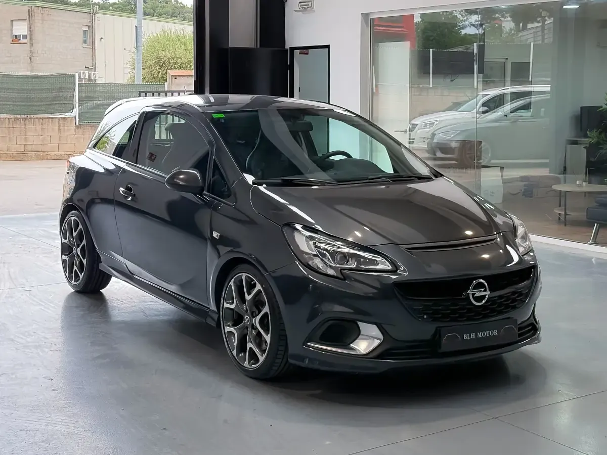 Usado Opel Corsa OPC 211 CV (155 kW) 2017 Gris Utilitario