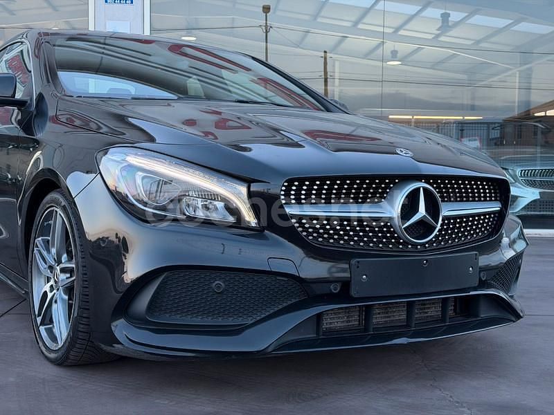 Usado Mercedes CLA200 136 CV (100 kW) 2019 Negro Berlina