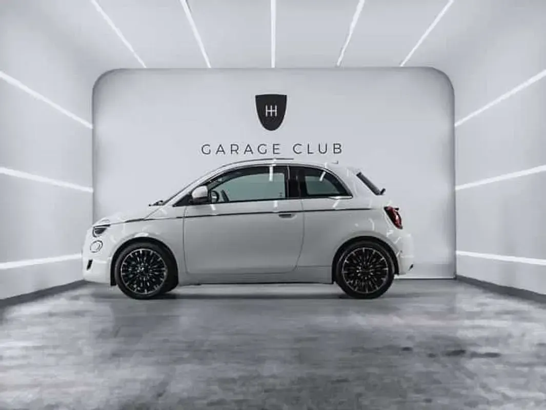 Usado Fiat 500e 86 kW (118 CV) 2024 Blanco Utilitario