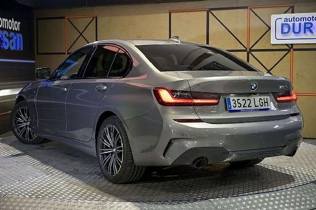 Usado BMW 330e Comfort Edition 292 CV (214 kW) 2020 Gris Berlina