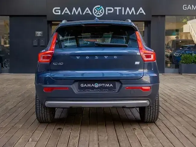 Usado Volvo XC40 Inscription 262 CV (192 kW) 2022 Azul SUV