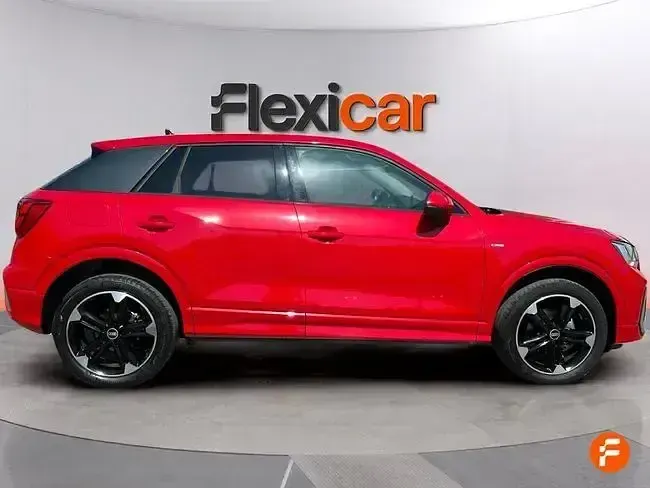 Usado Audi Q2 S-Line 150 CV (110 kW) 2021 Rojo SUV