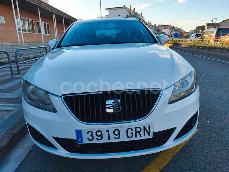 Usado Seat Exeo Reference 143 CV (105 kW) 2009 Blanco Familiar