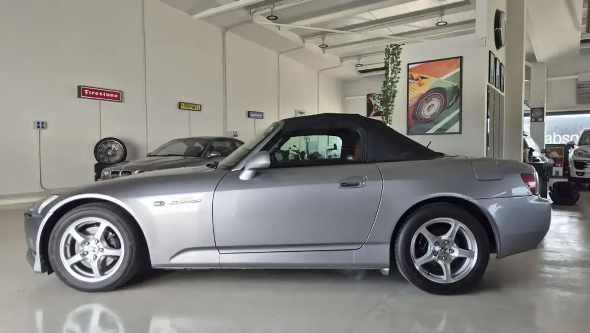 Usado Honda S 2000 S 241 CV (177 kW) 2003 Gris Descapotable