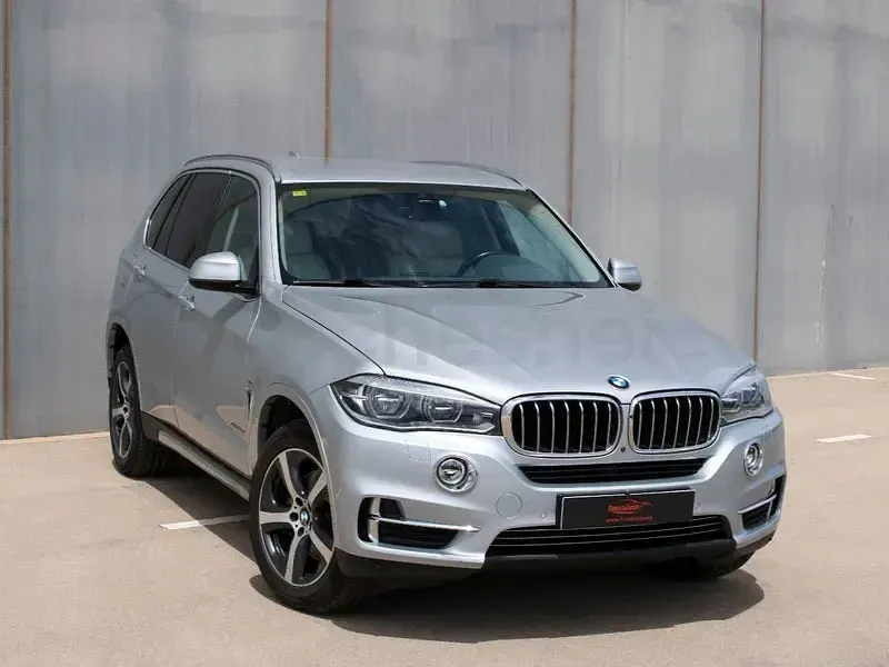 Usado BMW X5 Comfort Edition 313 CV (230 kW) 2016 Gris / plata SUV