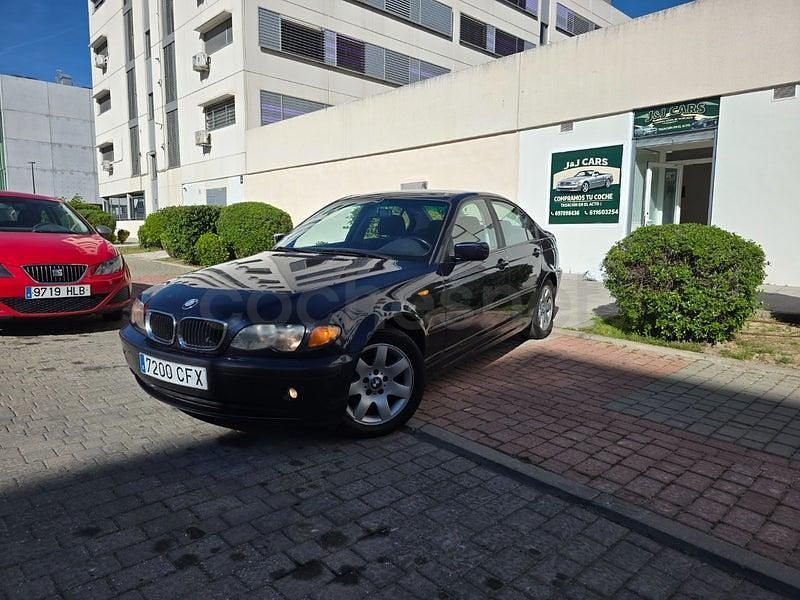 Usado BMW 320 150 CV (110 kW) 2004 Azul Berlina