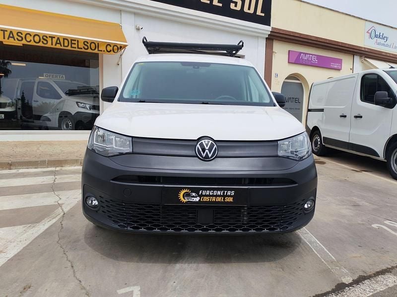 Usado VW Caddy 122 CV (89 kW) 2022 Blanco Monovolumen