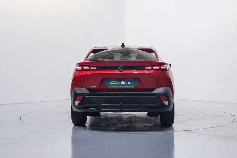 Usado Peugeot 408 Allure 136 CV (100 kW) 2025 Rojo SUV