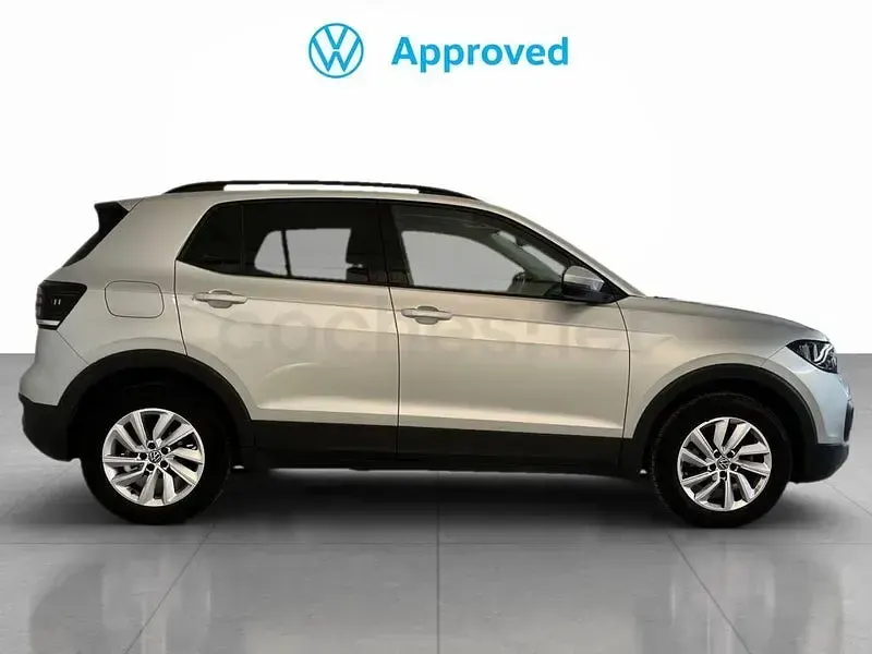 Usado VW T-Cross Advance 110 CV (80 kW) 2023 Gris / plata SUV