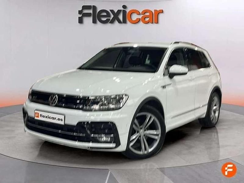 Usado VW Tiguan R-line 150 CV (110 kW) 2020 Blanco SUV