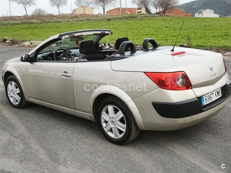 Usado 2005 Renault Mégane Cabriolet Privilege Descapotable | 3200 € - Imagen 1/4