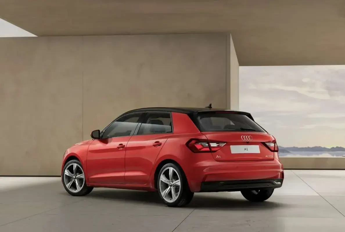 Nuevo Audi A1 Sportback Advanced Plus 116 CV (85 kW) 2026 Rojo Utilitario