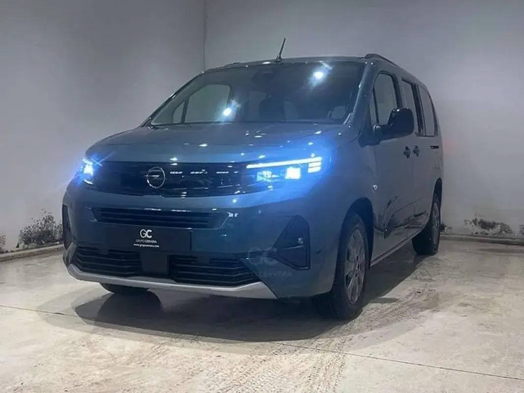 Nuevo Opel Combo S 131 CV (96 kW) 2026 Azul Monovolumen