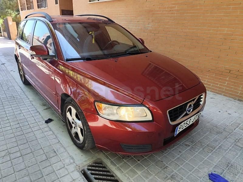 Usado Volvo V50 Business Edition 115 CV (84 kW) 2012 Granate Familiar