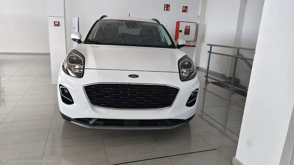 Usado Ford Puma Titanium 125 CV (91 kW) 2024 Blanco SUV