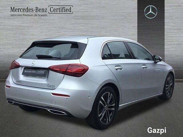Usado Mercedes A200 Progressive 150 CV (110 kW) 2024 Plata iridio Berlina