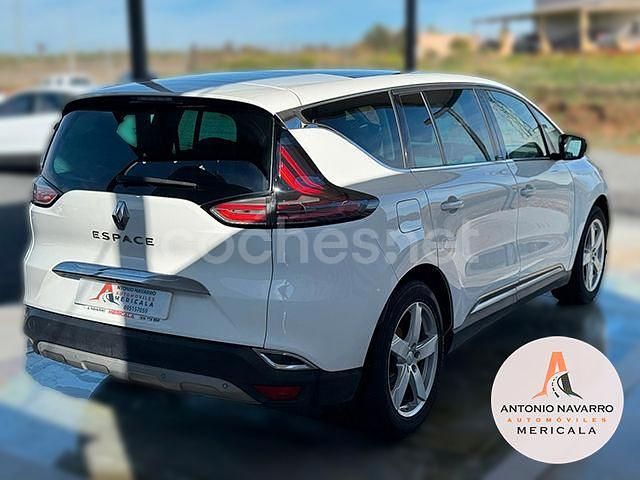 Usado Renault Espace Initiale 160 CV (117 kW) 2016 Blanco Monovolumen