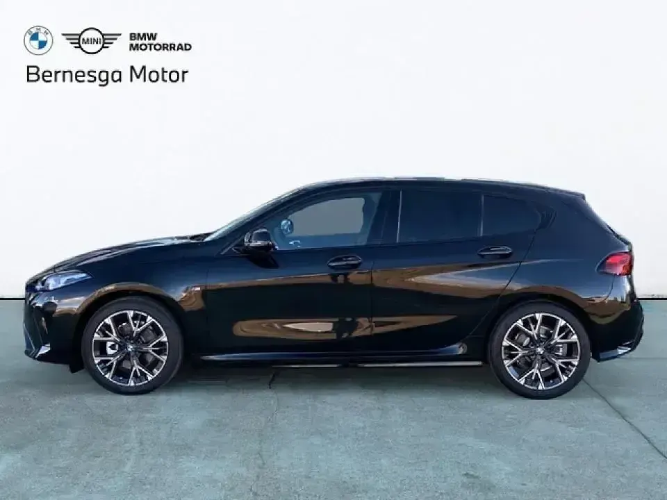 Usado BMW 120 Comfort Edition 163 CV (119 kW) 2026 Negro Utilitario