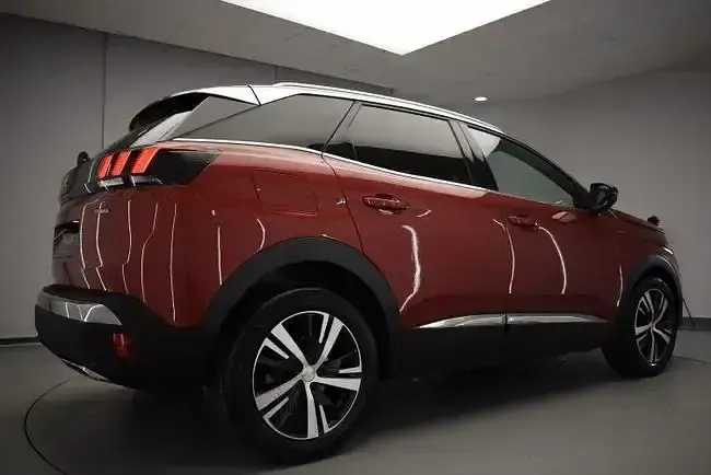 Usado Peugeot 3008 GT-line 165 CV (121 kW) 2017 Rojo SUV