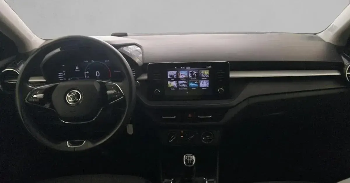 Usado Skoda Fabia Ambition 95 CV (69 kW) 2022 Utilitario