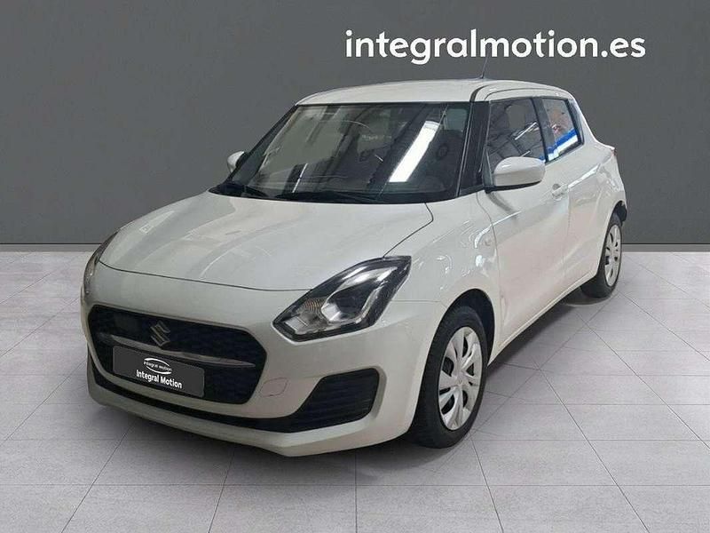 Blanco Usado 2021 Suzuki Swift Berlina | 12.300 € (Precio justo) - Imagen 1/4