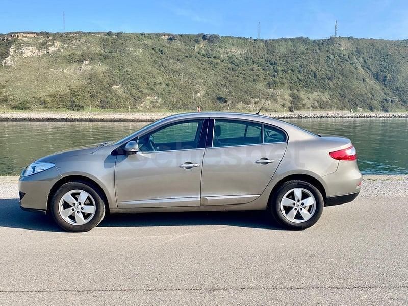 Usado Renault Fluence Dynamique 110 CV (80 kW) 2011 Beige Berlina