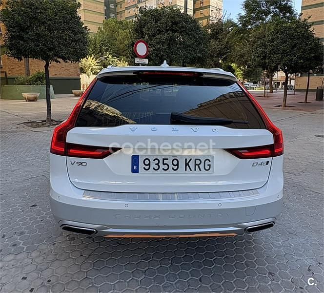 Usado Volvo V90 CC Pro 190 CV (139 kW) 2018 Blanco Familiar