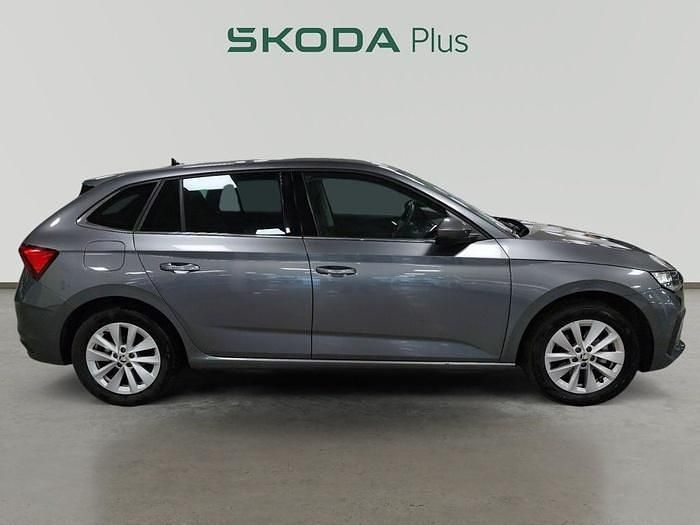 Usado Skoda Kamiq Selection 115 CV (84 kW) 2024 Gris SUV