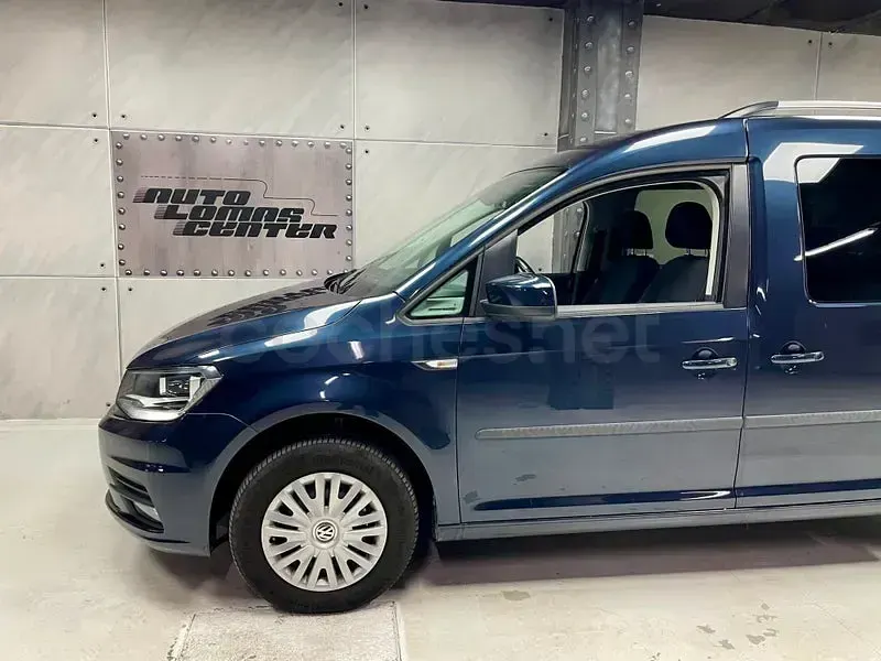 Usado VW Caddy Beach 102 CV (75 kW) 2020 Azul Monovolumen
