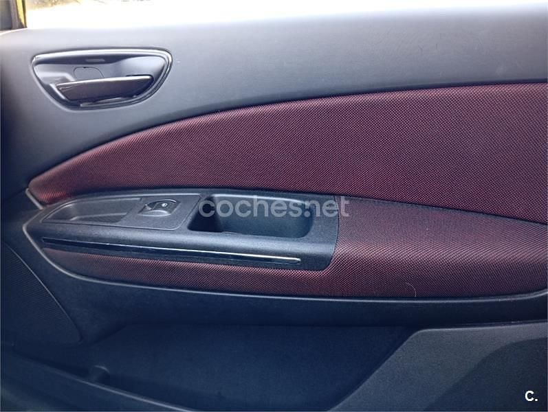 Usado Fiat Bravo Sport 150 CV (110 kW) 2008 Rojo Utilitario