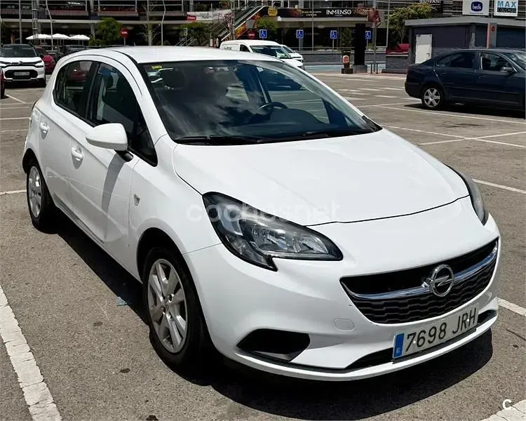 Usado Opel Corsa Selective 90 CV (66 kW) 2016 Blanco Utilitario