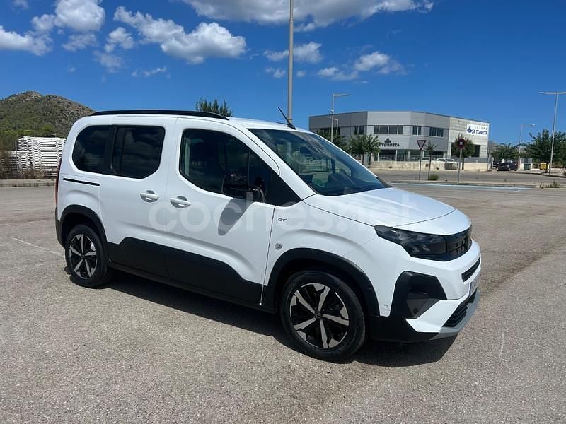 Blanco Usado 2025 Peugeot Rifter GT Monovolumen | 30.900 € - Imagen 1/4