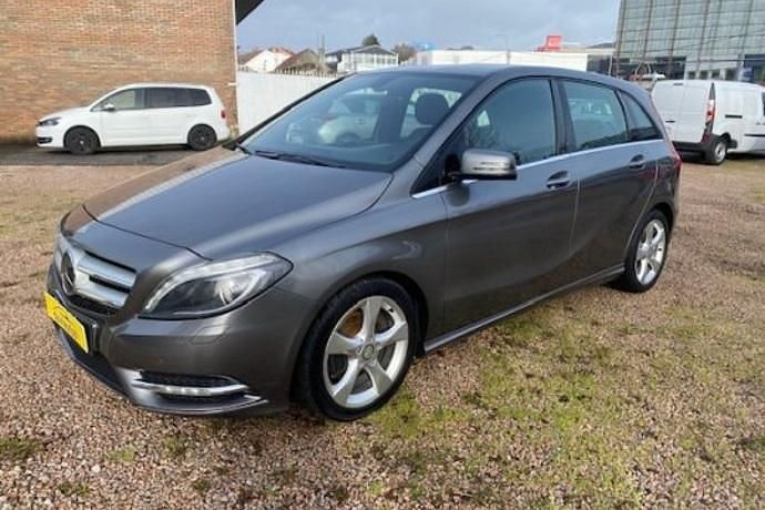 Usado Mercedes B180 110 CV (80 kW) 2013 Monovolumen