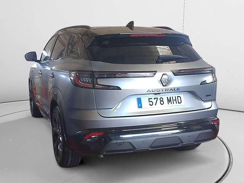 Usado Renault Austral Iconic Esprit Alpine 201 CV (147 kW) 2023 Gris SUV