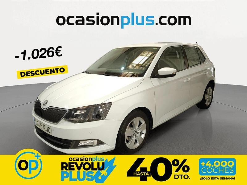 Usado Skoda Fabia 95 CV (69 kW) 2018 Blanco