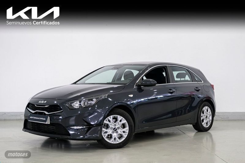 Varios colores Usado 2023 Kia Ceed Berlina | 19.900 € (Un poco caro) - Imagen 1/4