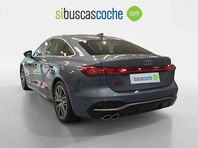 Usado Audi A5 Advanced 204 CV (150 kW) 2025 Gris/plata