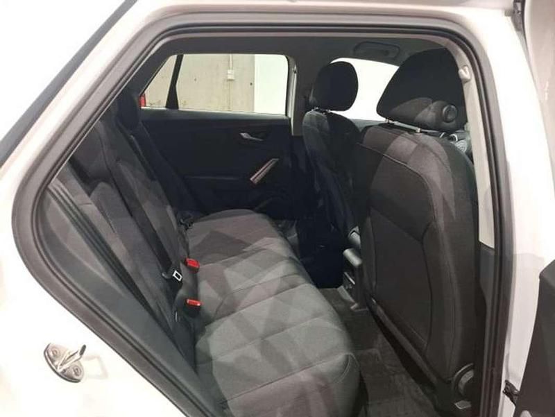 Usado Audi Q2 Sport 116 CV (85 kW) 2025 Blanco SUV