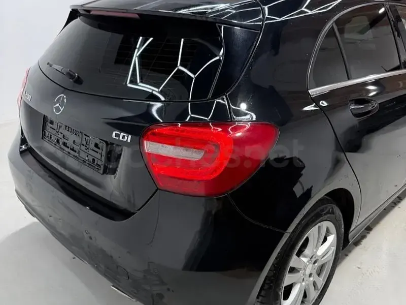 Usado Mercedes A200 Style 136 CV (100 kW) 2015 Negro Berlina
