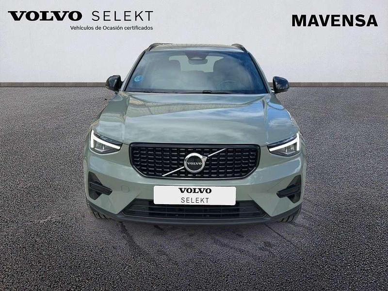 Usado Volvo XC40 Plus 163 CV (119 kW) 2025 Verde SUV