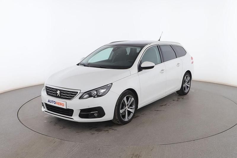 Blanco Usado 2018 Peugeot 308 Allure Familiar | 12.299 € (Un poco caro) - Imagen 1/3