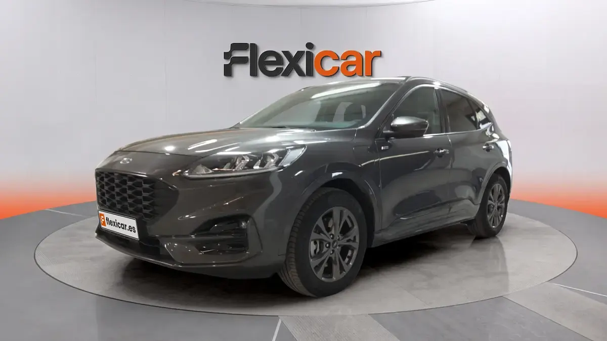 Usado Ford Kuga ST-Line 226 CV (166 kW) 2021 Gris SUV