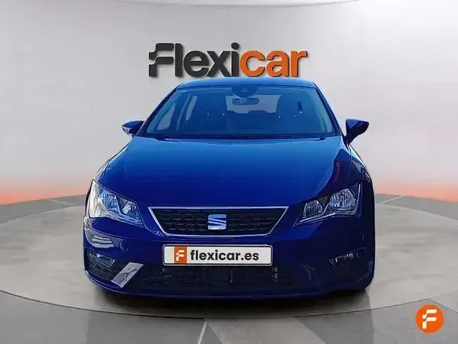 Usado Seat Leon Style 130 CV (95 kW) 2020 Azul Berlina