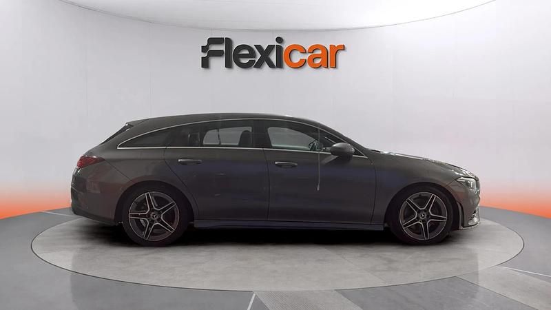 Usado Mercedes CLA200 Shooting Brake 163 CV (119 kW) 2020 Gris Familiar
