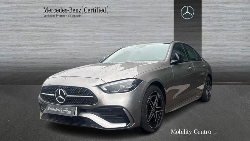 Mojave silver metallic paint Usado 2023 Mercedes C300 AMG line Berlina | 44.900 € (Caro) - Imagen 1/4