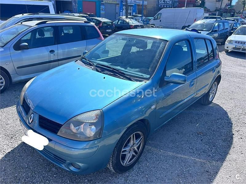 Usado Renault Clio II 75 CV (55 kW) 2005 Azul Berlina