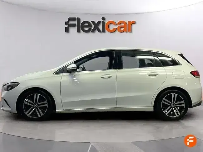 Usado Mercedes B180 116 CV (85 kW) 2021 Blanco Utilitario