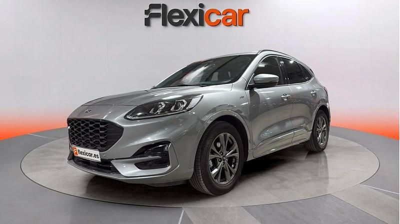 Usado Ford Kuga ST-Line 150 CV (110 kW) 2022 Gris SUV