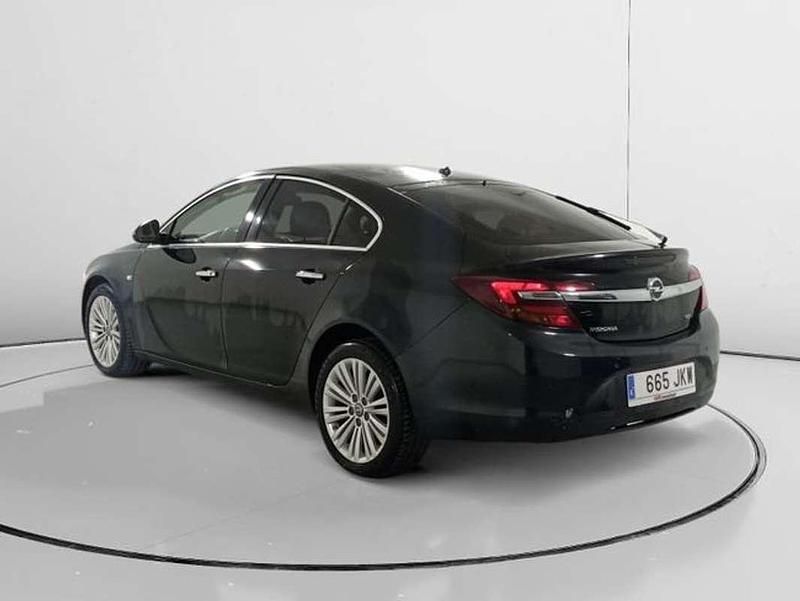 Usado Opel Insignia Excellence 163 HP (119 kW) 2015 Preto Sedan