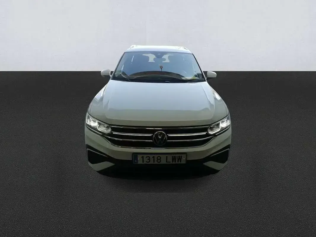 Usado VW Tiguan Allspace Life 150 CV (110 kW) 2022 Blanco SUV